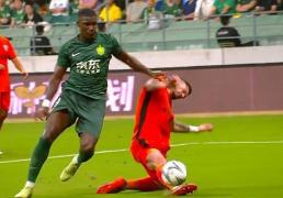 媒体人：法比奥进球类似阿森纳对阵曼联角球进球，在中超不判少见