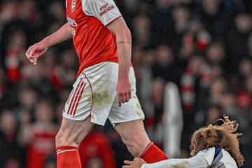 欧冠阿森纳破拜仁不败金身，5战全胜登顶欧冠，联赛激战切尔西