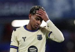 巴萨客场0-3惨败切尔西，防线崩盘、阿劳霍红牌，亚马尔仅1次射门