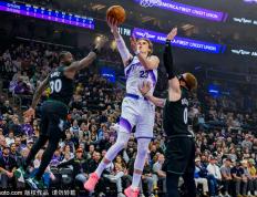 犹他爵士迎战芝加哥公牛：劳里-马尔卡宁能否延续火热状态？