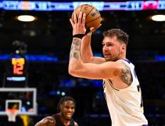 洛杉矶湖人板凳深度引发讨论