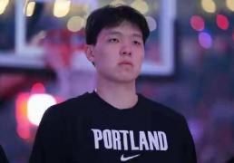 杨瀚森助阵波特兰开拓者主场以115-103轻取密尔沃基雄鹿队