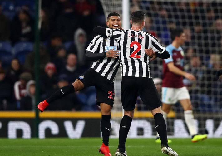 英超揭幕戰(zhàn):阿(ā)斯(sī)頓(dùn)维拉(lā) VS 紐(niǔ)卡斯(sī)尔联,巅峰對(duì)决看(kàn)点十足(zú)