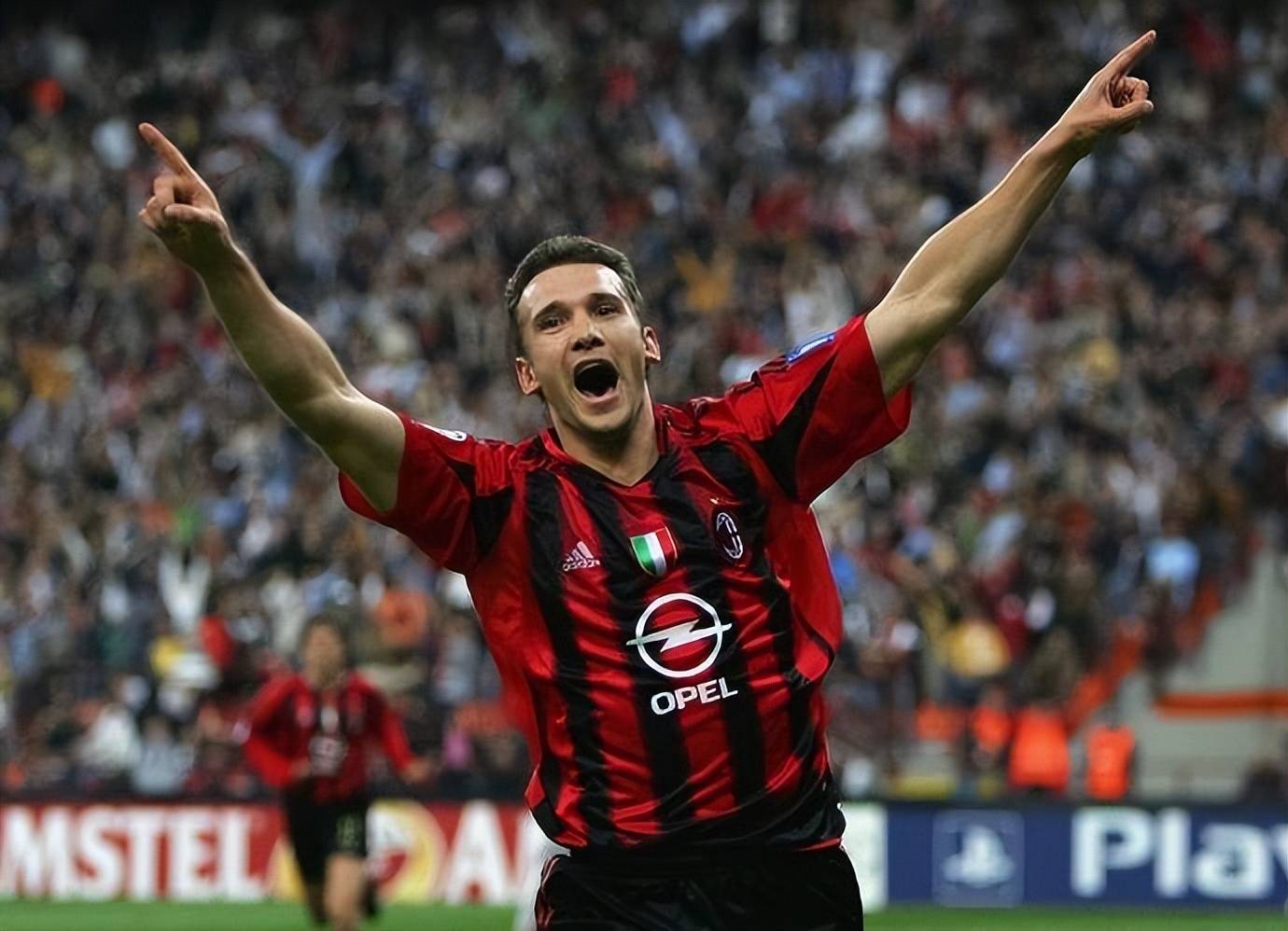 【资料】AC米(mǐ)兰2004-2005賽(sài)季欧冠半(bàn)决賽(sài)胜埃因霍(huò)温，决賽(sài)负利物浦【AC米(mǐ)兰资料】【足球资料】