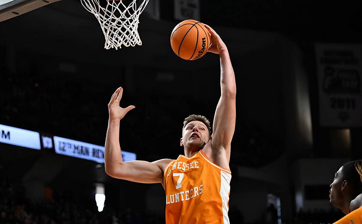 波兰内线新秀签约费城76人，或缺席欧洲杯