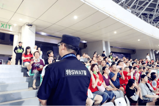 “苏超”拼尽全力 苏州公安共赴热爱