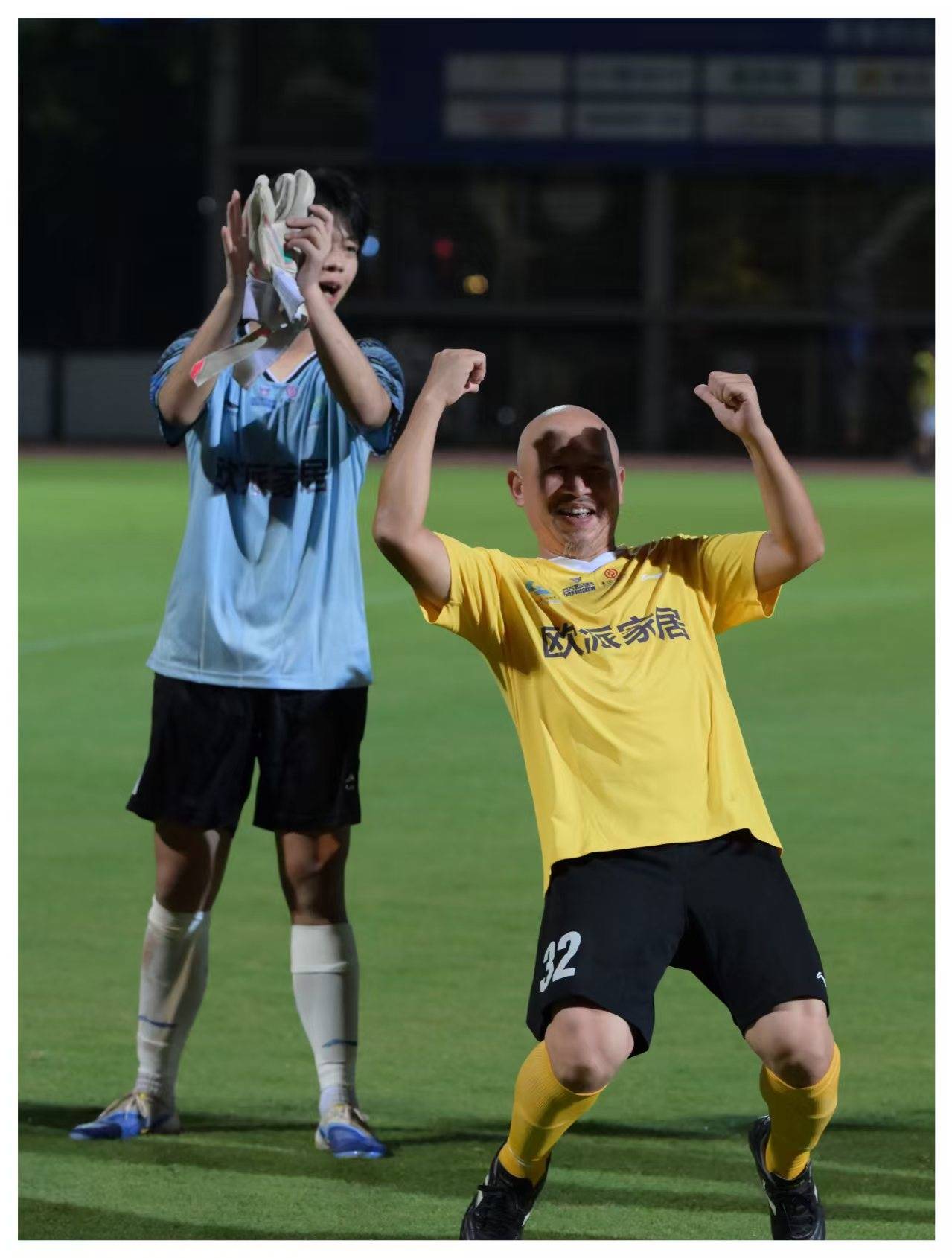 “漢(hàn)超”来了个村(cūn)支书：6年前(qián)他(tā)带村(cūn)民辦(bàn)“村(cūn)超”