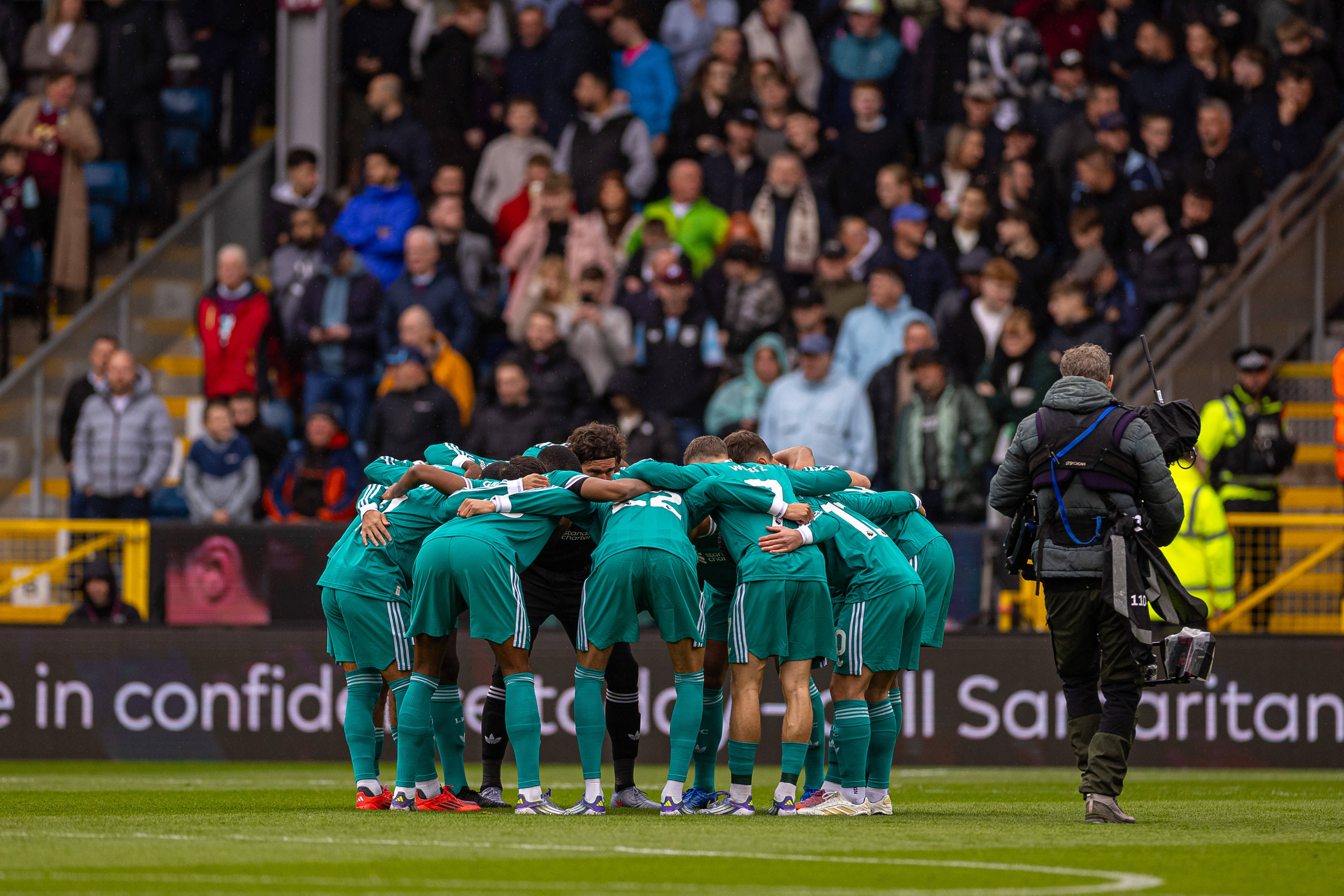 （体育(yù)）足(zú)球——英超：利物浦胜伯恩利