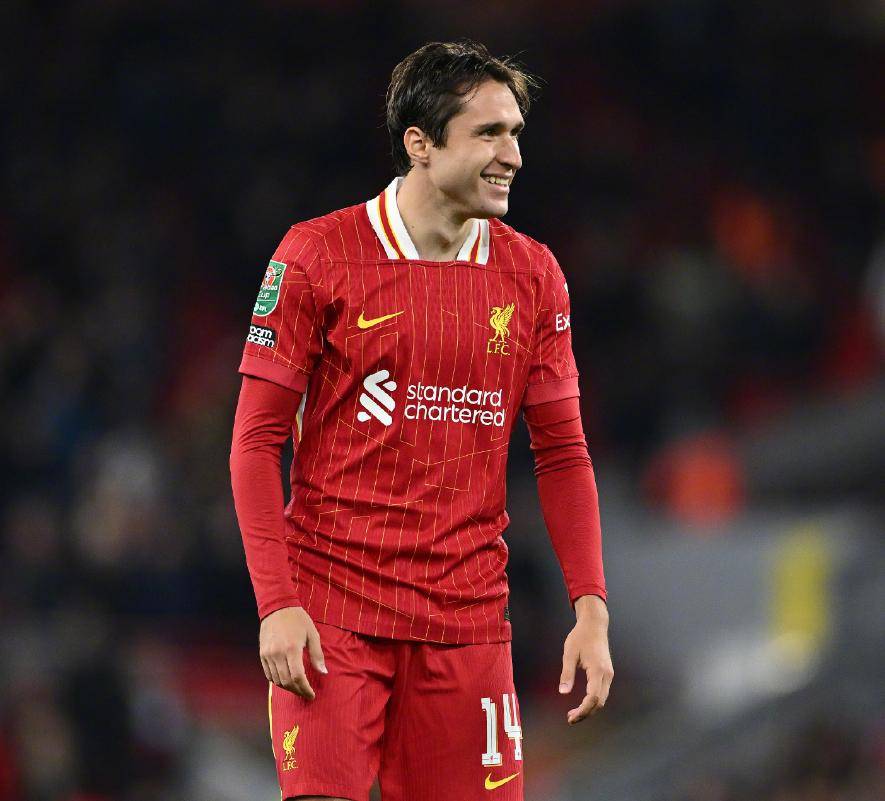 薩(sà)尔双响攻陷(xiàn)安菲尔德，水晶(jīng)宫3-0兌(duì)现豪(háo)言(yán)，单赛季三杀利(lì)物浦(pǔ)