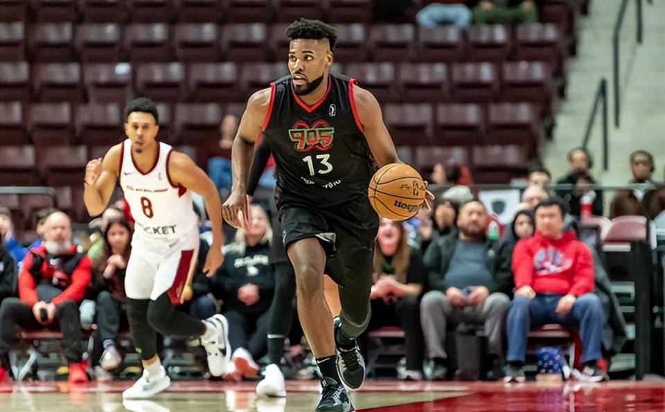 多伦多猛龙签下格里爾(ěr)，意在将其送(sòng)往(wǎng)NBA发展聯(lián)盟(méng)？