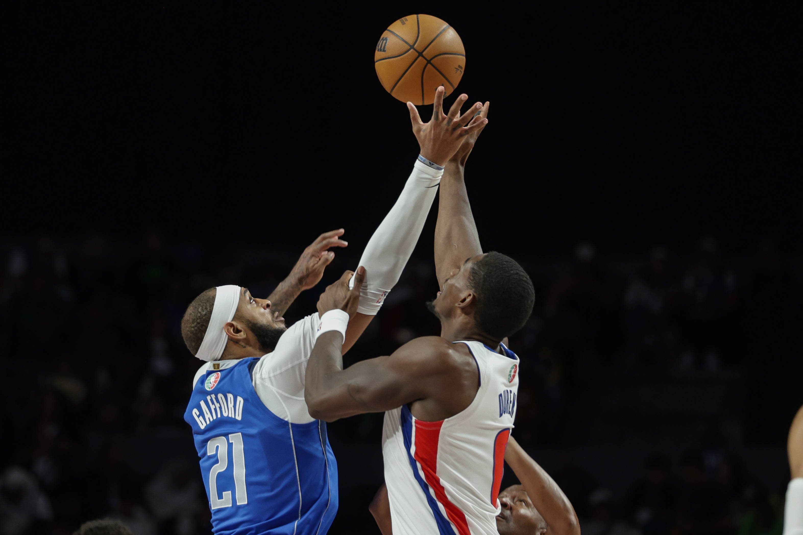 （体育）篮球——NBA常(cháng)规賽(sài)：底特律(lǜ)活(huó)塞(sāi)胜达拉斯独行侠