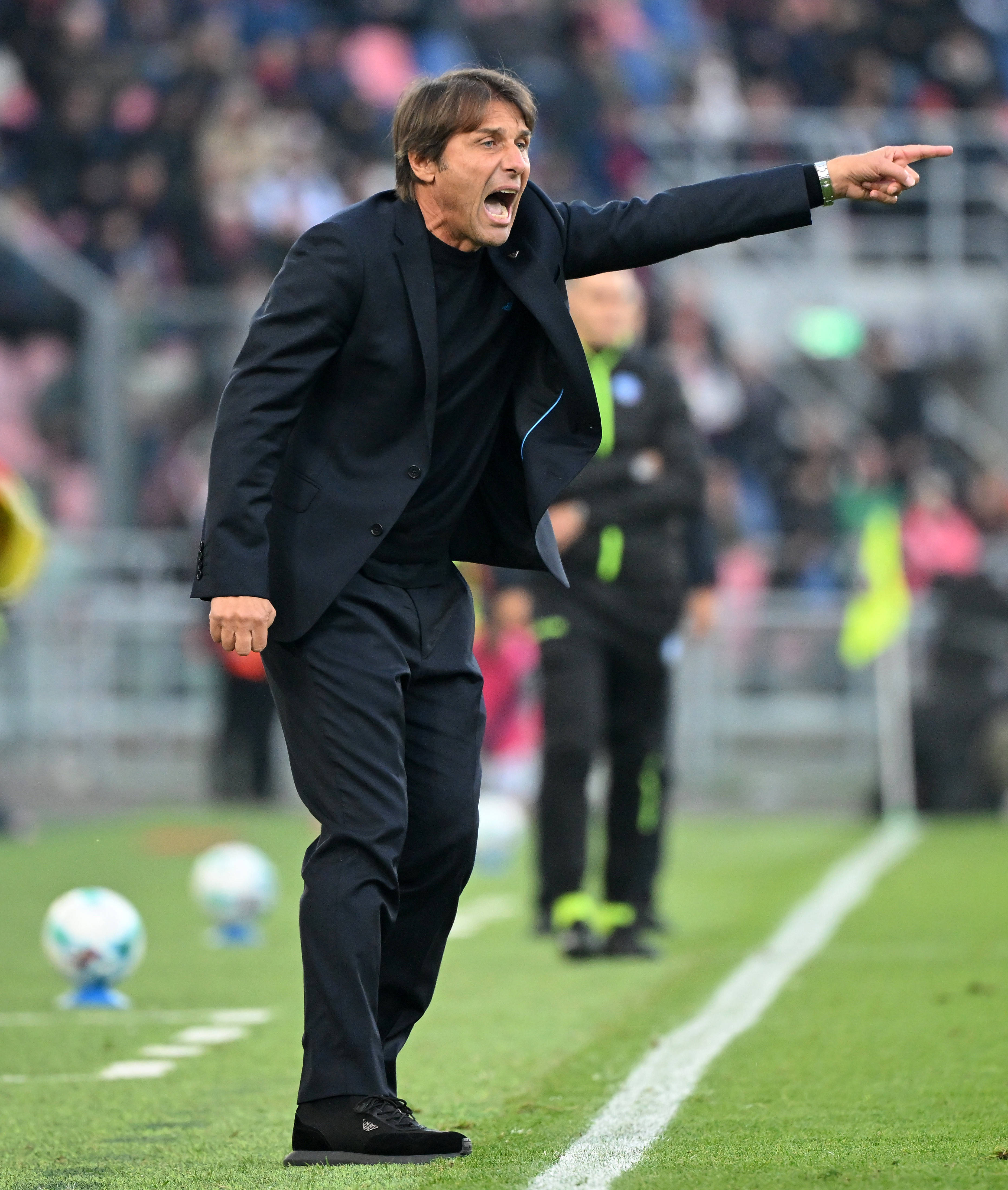 (体育)足球——意甲(jiǎ):博洛尼亚胜那不勒斯