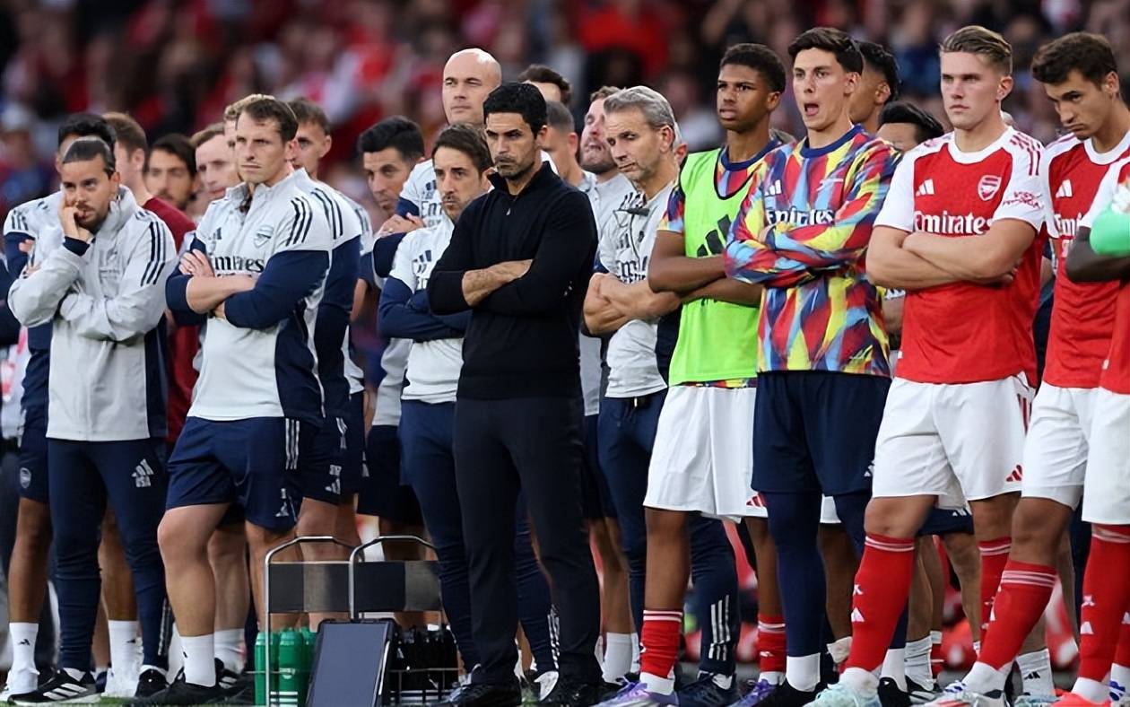 欧冠阿森纳破拜仁不败金身,5战全胜登顶欧冠,联赛激战切尔西