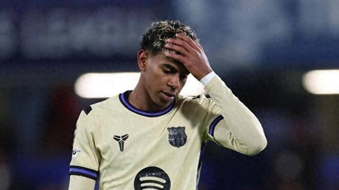 巴萨客场0-3惨败切尔西,防线崩盘、阿劳霍红牌,亚马尔仅1次射门