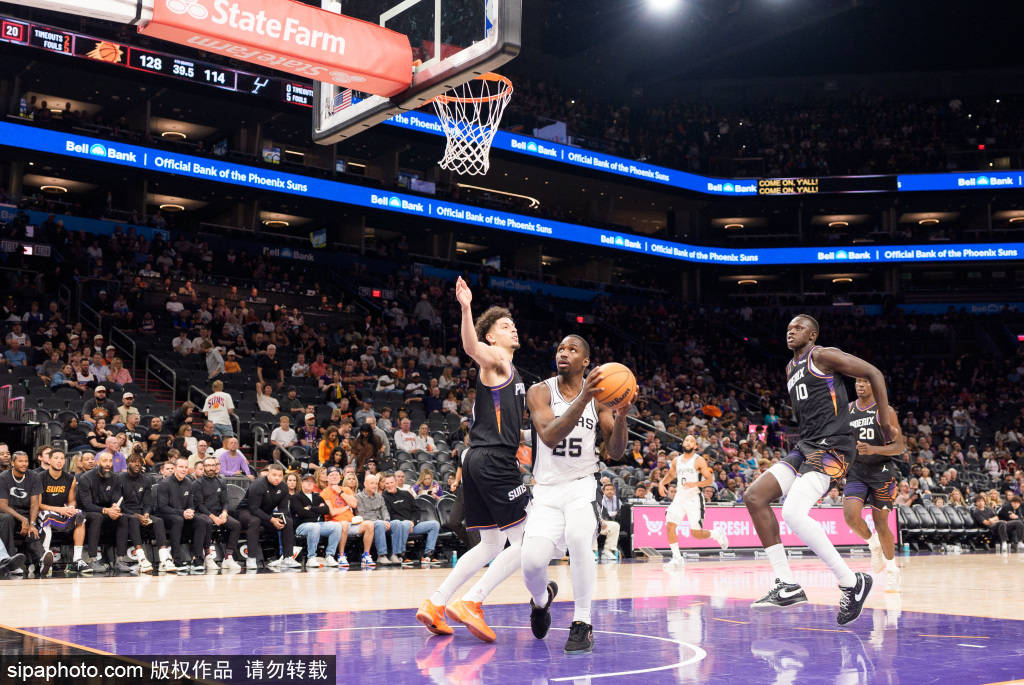 聖(shèng)安(ān)东尼奥馬(mǎ)刺主场迎(yíng)战新奥尔良鹈鶘(hú)，力争五连胜