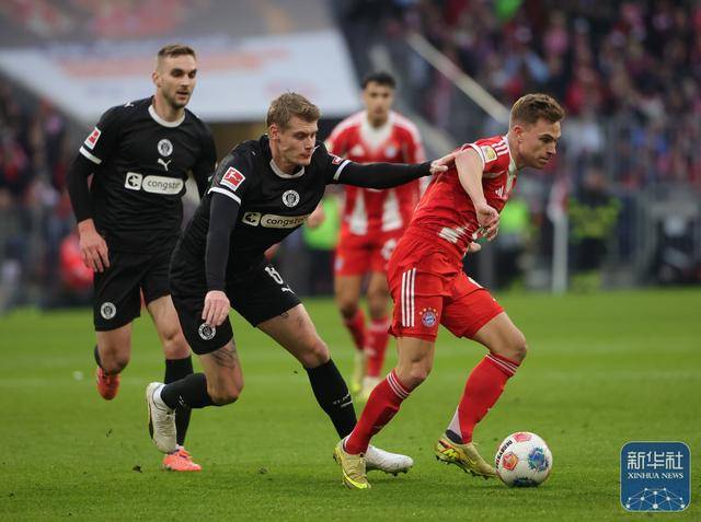 足球｜德(dé)甲(jiǎ)：拜仁胜聖(shèng)保利